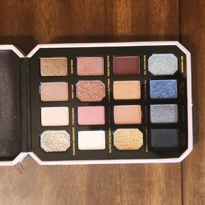 Too Faced Prett Rich Palette